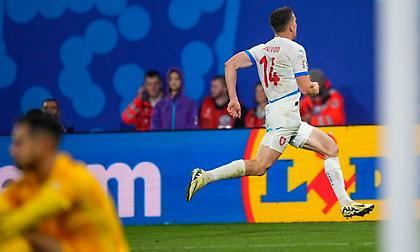 Τηλεκατευθυνόμενη σουτάρα του Πρόβοντ για το προβάδισμα της Τσεχίας απέναντι στην Πορτογαλία