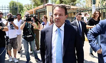 Απόστολος Λύτρας: «Δεν επινόησα το αφήγημα ότι έπεσε η σύζυγός μου από τη σκάλα, η ίδια επέλεξε αυτή την εκδοχή»