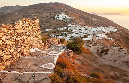 Μεγαλώνει η αγωνία για τις 2 αγνοούμενες Γαλλίδες στη Σίκινο – Το τελευταίο μήνυμα που έστειλε η μία από το κινητό της