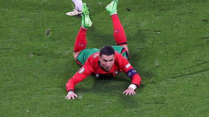 Όχι άλλο Ρονάλντο, Πάριο κι Αλεξίου