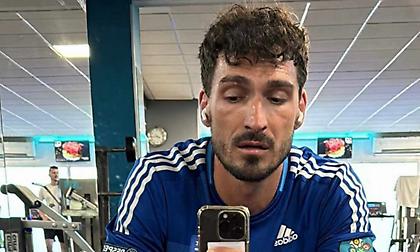 Προπόνηση (ξανά) με τη φανέλα της Εθνικής Ελλάδος για τον Χούμελς