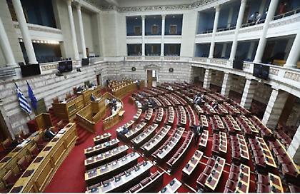 Διαβιβάστηκε στη Βουλή νέα δικογραφία για τα Τέμπη