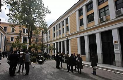 Για τις 27 Ιουνίου έλαβε προθεσμία να απολογηθεί η πρώην σύζυγος του Απόστολου Λύτρα