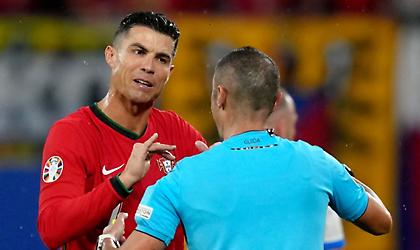 Πάσχουν οι διαιτητές από το σύνδρομο του Ναπολέοντα;