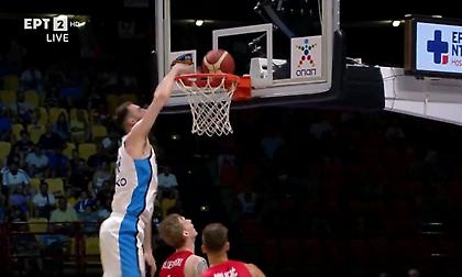 Έδιωξε κατά λάθος την μπάλα ο Παπαγιάννης σε λέι απ του Καλαϊτζάκη