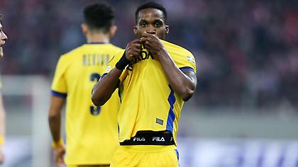 Η Μακάμπι σχεδιάζει αναπροσαρμογή συμβολαίου στον Μίλσον που αρέσει σε ΑΕΚ και ΠΑΟΚ