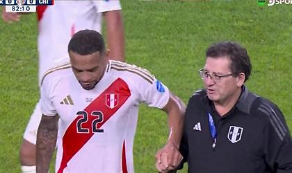 Αποχώρησε τραυματίας από το ματς του Περού κόντρα στη Χιλή ο Κάλενς