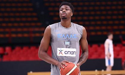 Κώστας Αντετοκούνμπο στο sportfm.gr: «Κανείς μας δεν έχει παίξει Ολυμπιακούς; Τότε πρέπει να πετύχουμε»