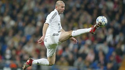 Ζινεντίν Ζιντάν: Η έξοδος από τα γκέτο της Μασσαλίας, με «εισιτήριο» μία μπάλα στα πόδια