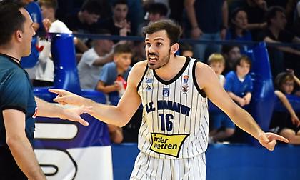 Παπάγου: Ανανέωσε ο Σανδραμάνης