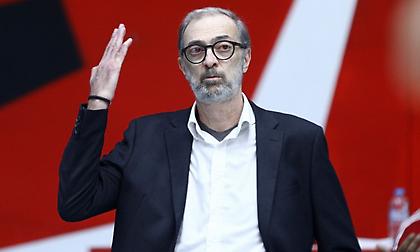 Ολυμπιακός στον Καστελάνι: «Κόουτς, είμαστε μαζί σου. Μείνε δυνατός!»