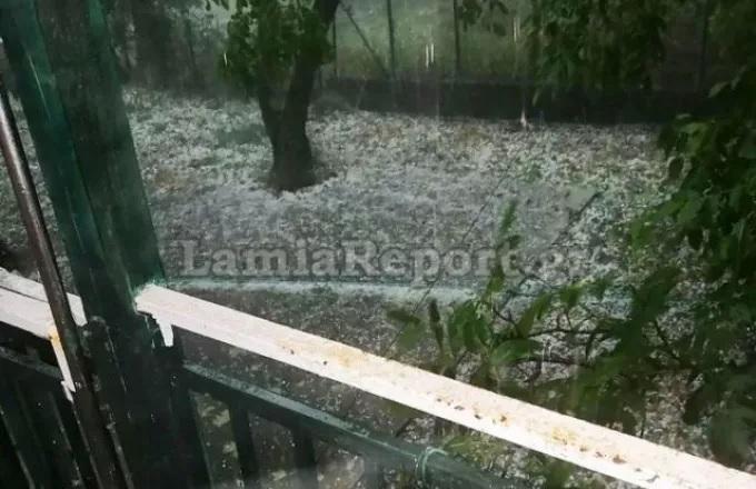 «Το ‘στρωσε» με χαλάζι στη δυτική Φθιώτιδα