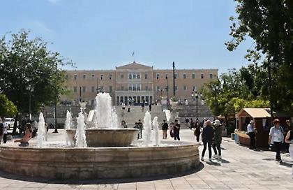 Καιρός σήμερα: Ήλιος και μετά το μεσημέρι συννεφιά – Η θερμοκρασία «ακουμπά» τους 40 βαθμούς