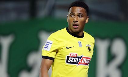 «Δίνει 5,5 εκατ. ευρώ στην ΑΕΚ για τον Ελίασον η Πούμας»