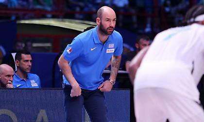 Σπανούλης: «Πρέπει να είμαι τρελός για να μην εκμεταλλευτώ τον Γιάννη - Να ξαναφέρουμε το ελληνικό μπάσκετ ψηλά»