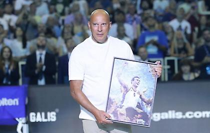 Γκάλης: «Πιστεύω πως η Εθνική θα τα καταφέρει»-Η συμμετοχή του σε κοινωνικές δράσεις της ΕΟΚ στο Προολυμπιακό