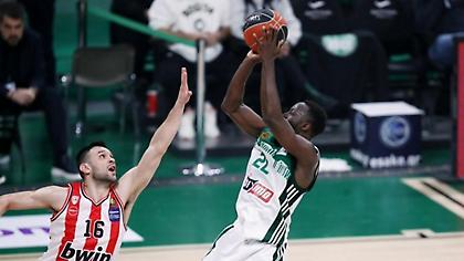 Γκραντ: «Ταπώνει» ακόμα και τον γιο του