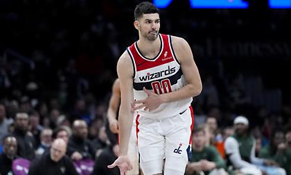 Μένει ελεύθερος από τους Γουίζαρντς ο Βούκσεβιτς