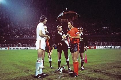 Ο Γιόχαν Κρόιφ άλλαξε το ποδόσφαιρο, αλλά σε EURO, είχε μόνο μία ευκαιρία και την έχασε!