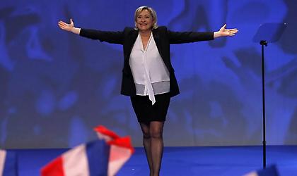 Γαλλία: Νίκη Λεπέν με 34% - Μένει εκτός ο Μακρόν