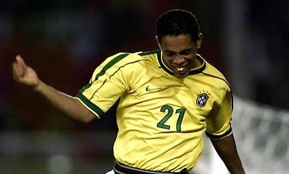 Σαν σήμερα, πριν από 25 χρόνια, ο Ροναλντίνιο έδειξε το πρώτο δείγμα της… μαγείας του