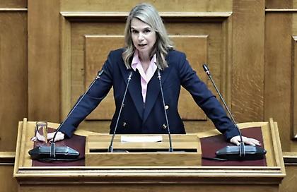 Η Μιλένα Αποστολάκη υποψήφια για την ηγεσία του ΠΑΣΟΚ