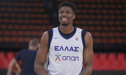 Κώστας Αντετοκούνμπο: «Να δώσουμε ιδιαίτερη έμφαση στην άμυνά μας και στο fast break - Δεν έχουμε άγχος»