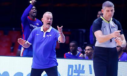 Νέστορ Γκαρσία: «Χαρούμενοι για τη νίκη, κλειδί η άμυνά μας»