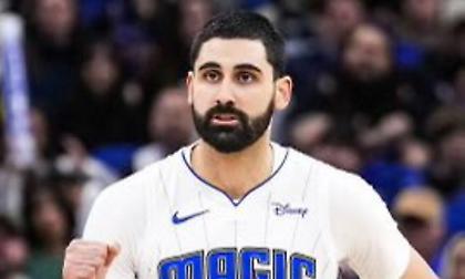 Παραμένει ακόμα τρία χρόνια στους Μάτζικ ο Μπιτάτζε