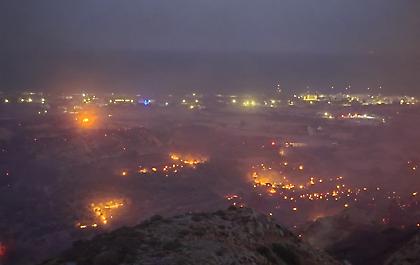 Καλύτερη εικόνα στις πυρκαγιές σε Κω και Χίο - Μαίνεται η πυρκαγιά στο Γεράκι στο Ηράκλειο
