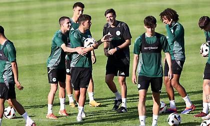 Νικολογιάννης: «Ίσως και μέσα στην ημέρα ο αριστερός μπακ - Θα βγουν συμπεράσματα από το σημερινό φιλικό με την Πάφο»