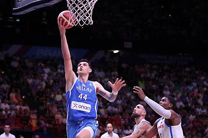 Μήτογλου: «Νίκη που μας δίνει ψυχολογία - Ο Γιάννης ήταν παντού σήμερα»