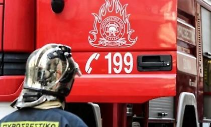 Φωτιά στη Νέα Ζωή Ασπροπύργου - Προβλήματα στον προαστιακό