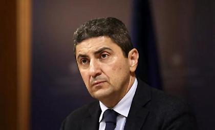 Μήνυση στον Λευτέρη Αυγενάκη υπέβαλε ο υπάλληλος για το επεισόδιο στο αεροδρόμιο