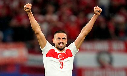 Η βραδιά που ο Ντεμιράλ μιμήθηκε το είδωλό του