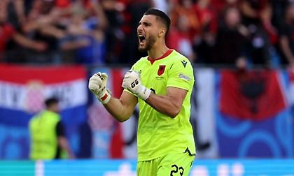 ΑΕΚ: Προβάρει τα κιτρινόμαυρα ο Στρακόσα