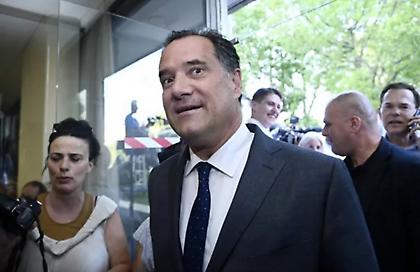 Γεωργιάδης: Ηθικά, αν το κόμμα σου ζητάει την έδρα πρέπει να τη δίνεις - Δεν θυμάμαι πολλούς να το έχουν κάνει