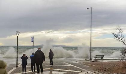 Σε 3 φάσεις η κακοκαιρία: Πώς θα είναι το «σκηνικό του καιρού» αύριο Παρασκεύη