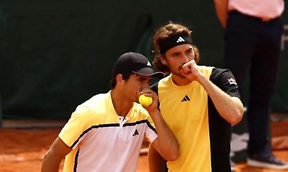 Αποκλεισμός στο διπλό του Γουίμπλεντον για τα αδέλφια Τσιτσιπά