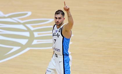 Τολιόπουλος: «Δεν έχουμε τελειώσει τη δουλειά - Τρομερό να παίζεις σε ματς με τον Γιάννη και τον Ντόντσιτς»