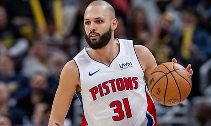 «Προτιμά να συνεχίσει στο NBA ο Φουρνιέ»