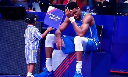 Ξέσπασε σε λυγμούς ο Γιάννης μετά την πρόκριση της Εθνικής!