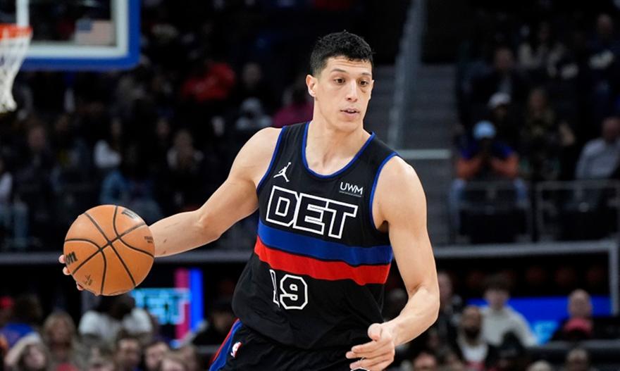 Συνεχίζει στους Πίστονς για άλλα δύο χρόνια ο Φοντέκιο