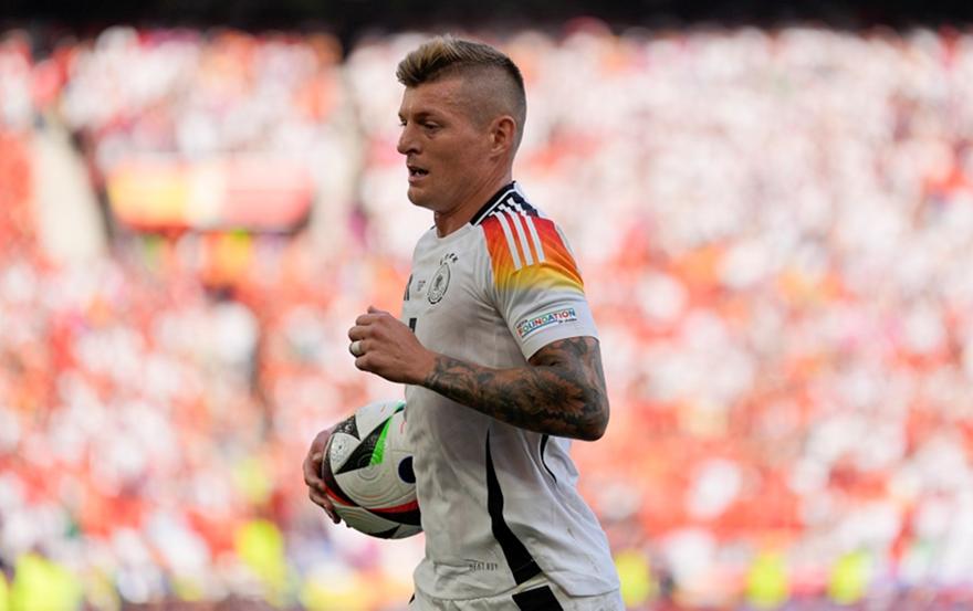 Είπε αντίο ο Κρόος: «Ευχαριστώ ποδόσφαιρο»