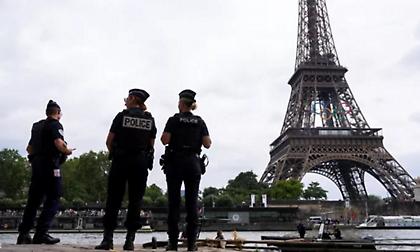 Ανησυχία στη Γαλλία: Οι ακροδεξιοί ετοιμάζονται για επιθέσεις το βράδυ – 30.000 αστυνομικοί στους δρόμους