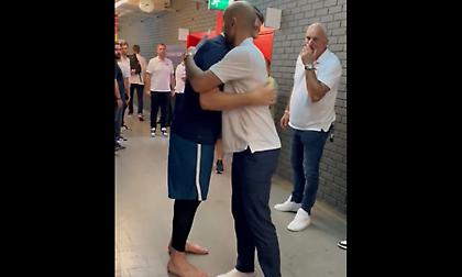 Η θερμή αγκαλιά Σπανούλη-Ντόντσιτς μετά τον ημιτελικό της Ελλάδας με τη Σλοβενία