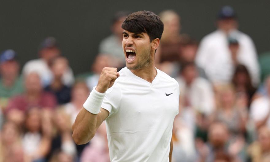 Αλκαράθ-Χούμπερτ 3-1 σετ: Στους «8» του Wimbledon ο Ισπανός τενίστας