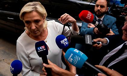 Η απόλυτη ανατροπή στη Γαλλία: Πρωτιά για την αριστερή συμμαχία, καταποντίστηκε η Λεπέν!