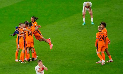 Η οβίδα του Ακαϊντίν και η ανατροπή σε έξι λεπτά: Τα highlights από την πρόκριση της Ολλανδίας ενάντια στην Τουρκία