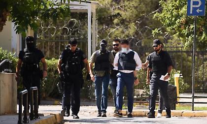 Εκτέλεση στο Ψυχικό: Βρέθηκε πυρίτιδα και στη ζώνη του 44χρονου που κατηγορείται για τη δολοφονία του τοπογράφου